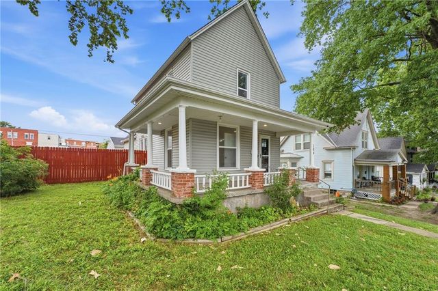 200 N 16th Street, Kansas City, KS 66102