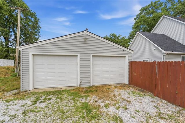 200 N 16th Street, Kansas City, KS 66102