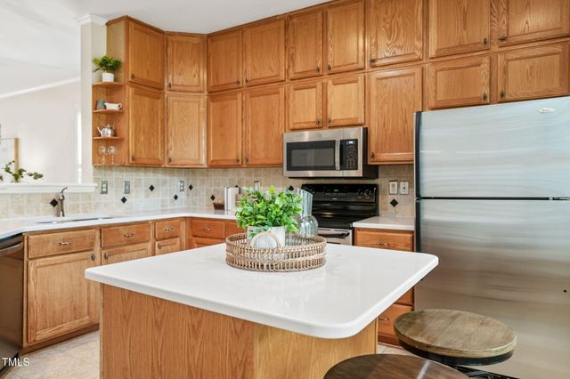 240 Standish Drive, Chapel Hill, NC 27517