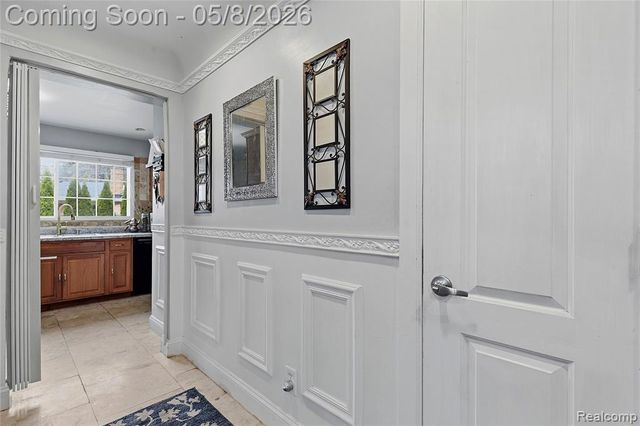 7271 Lucerne Street, Dearborn Heights, MI 48127