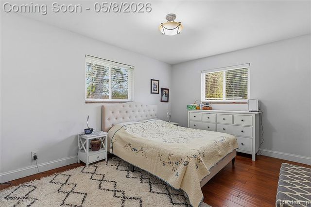 7271 Lucerne Street, Dearborn Heights, MI 48127