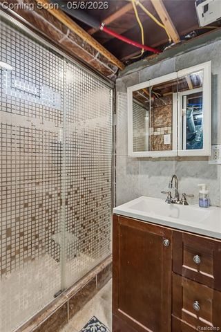 7271 Lucerne Street, Dearborn Heights, MI 48127