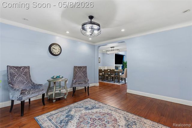 7271 Lucerne Street, Dearborn Heights, MI 48127