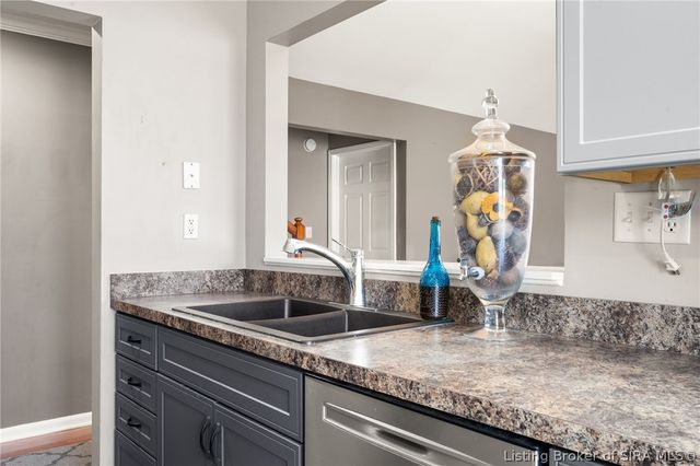 2414 Magnolia Court, Clarksville, IN 47129