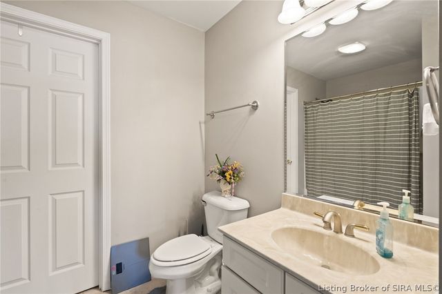 2414 Magnolia Court, Clarksville, IN 47129