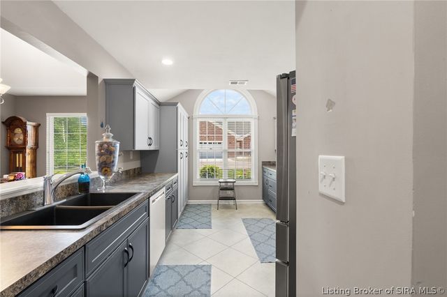 2414 Magnolia Court, Clarksville, IN 47129