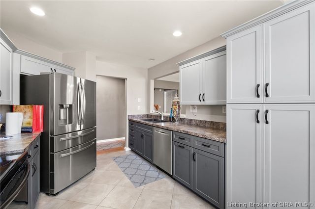 2414 Magnolia Court, Clarksville, IN 47129