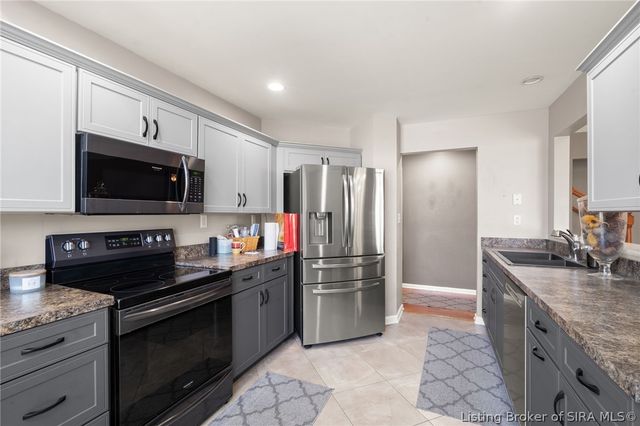 2414 Magnolia Court, Clarksville, IN 47129