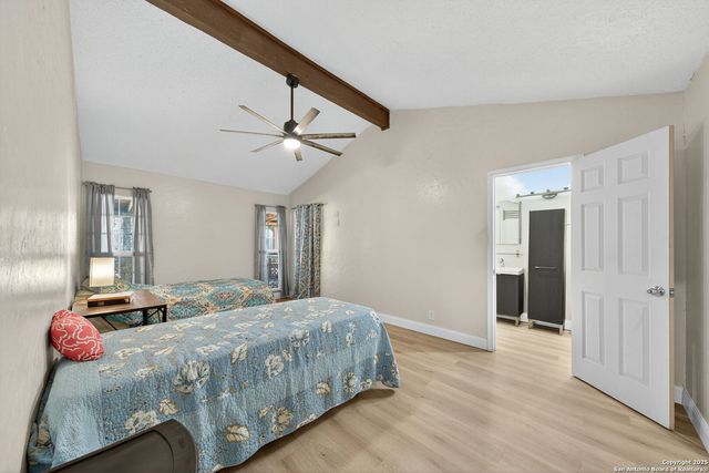 15038 Old Creek Dr, San Antonio, TX 78218