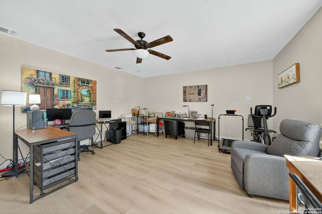 15038 Old Creek Dr, San Antonio, TX 78218