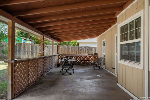 15038 Old Creek Dr, San Antonio, TX 78218