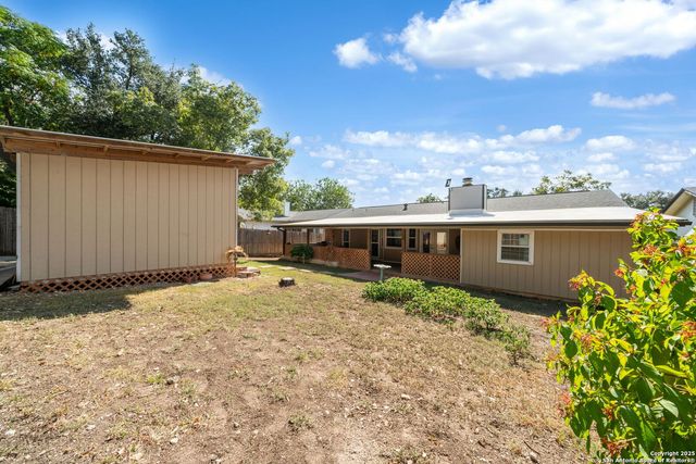 15038 Old Creek Dr, San Antonio, TX 78218