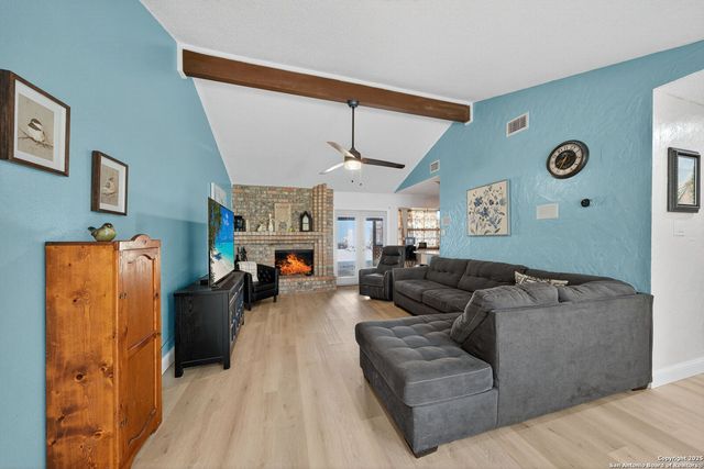 15038 Old Creek Dr, San Antonio, TX 78218