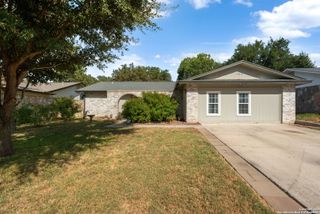 15038 Old Creek Dr, San Antonio, TX 78218