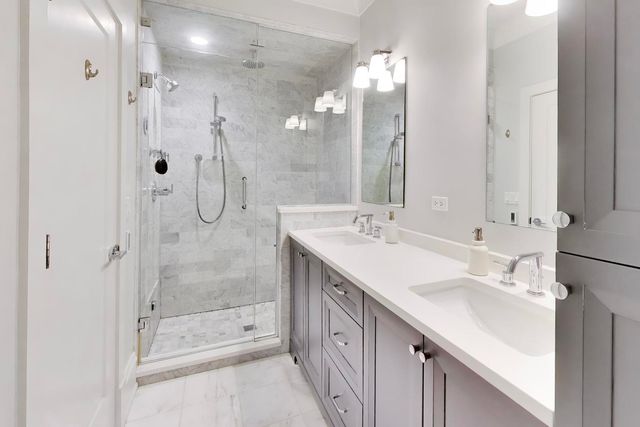 837 W BUCKINGHAM Place 3, Chicago, IL 60657