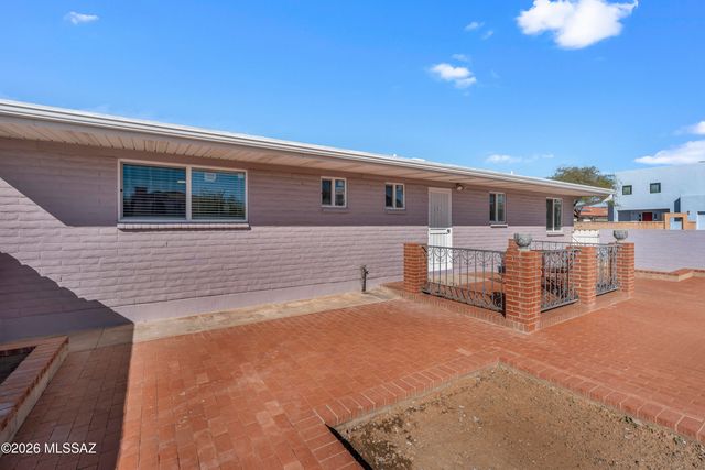 3201 N Olsen Avenue, Tucson, AZ 85719