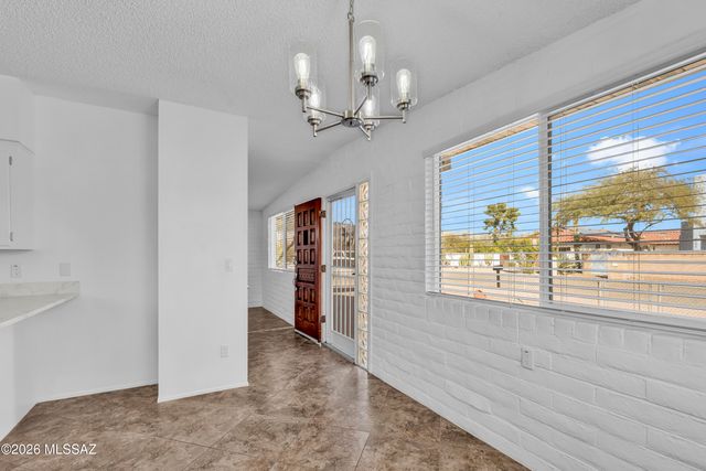 3201 N Olsen Avenue, Tucson, AZ 85719