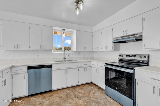 3201 N Olsen Avenue, Tucson, AZ 85719