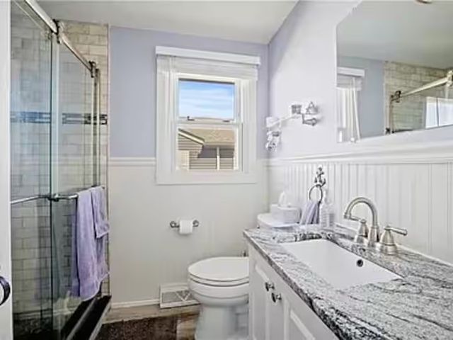 10 Stanton Avenue, Narragansett, RI 02882