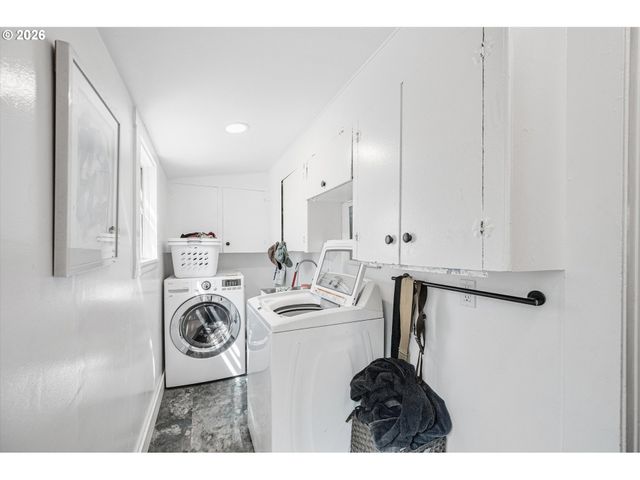 2237 Ne 14TH Ave, Portland, OR 97212