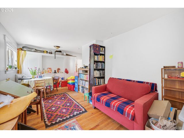 2237 Ne 14TH Ave, Portland, OR 97212