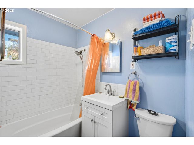 2237 Ne 14TH Ave, Portland, OR 97212