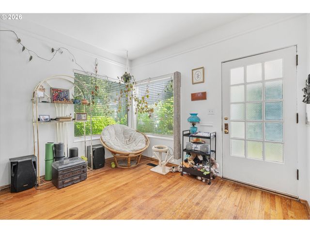2237 Ne 14TH Ave, Portland, OR 97212