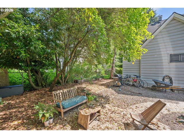 2237 Ne 14TH Ave, Portland, OR 97212