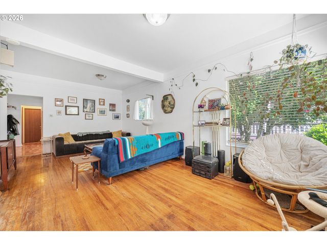 2237 Ne 14TH Ave, Portland, OR 97212