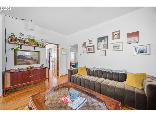 2237 Ne 14TH Ave, Portland, OR 97212
