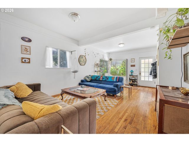 2237 Ne 14TH Ave, Portland, OR 97212