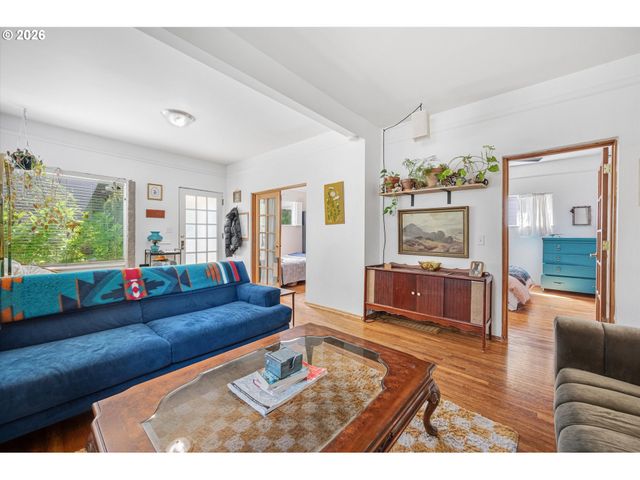 2237 Ne 14TH Ave, Portland, OR 97212