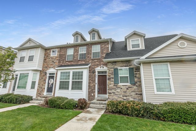 677 N 220 E, Salem, UT 84653