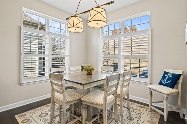 112 Lake Vista CIRCLE, Fontana, WI 53125