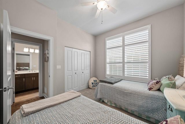 112 Lake Vista CIRCLE, Fontana, WI 53125