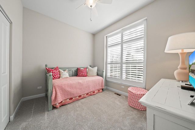 112 Lake Vista CIRCLE, Fontana, WI 53125