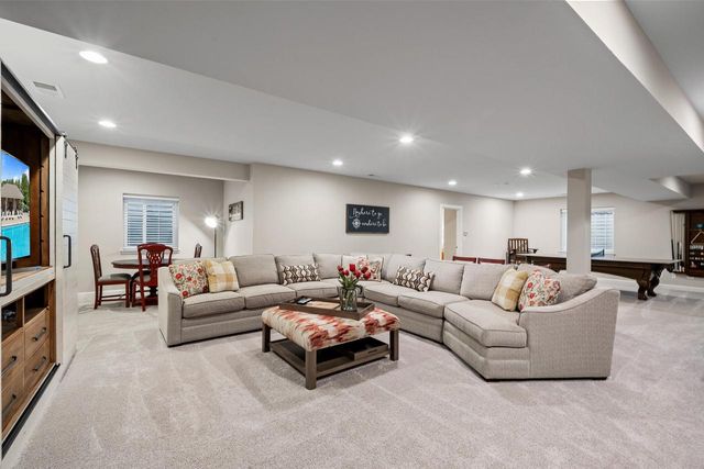 112 Lake Vista CIRCLE, Fontana, WI 53125