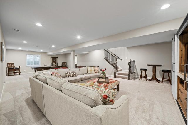 112 Lake Vista CIRCLE, Fontana, WI 53125