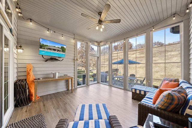 112 Lake Vista CIRCLE, Fontana, WI 53125