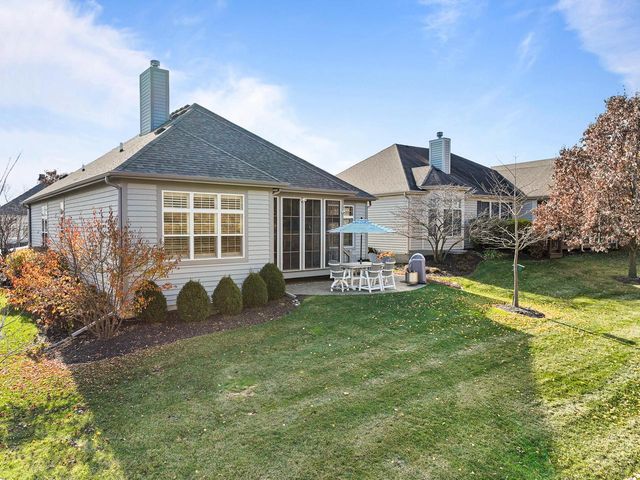 112 Lake Vista CIRCLE, Fontana, WI 53125