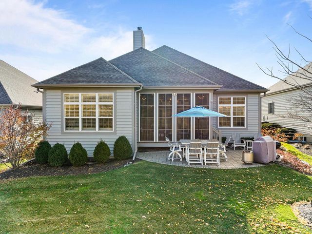 112 Lake Vista CIRCLE, Fontana, WI 53125