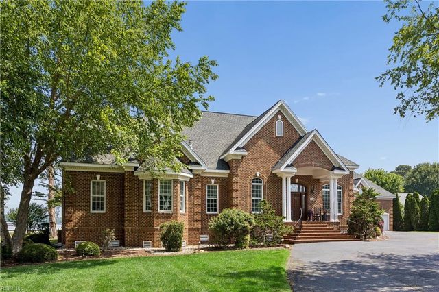 220 Olde Pond LN, Yorktown, VA 23693