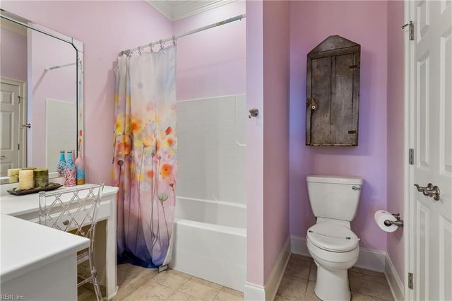 220 Olde Pond LN, Yorktown, VA 23693
