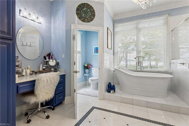 220 Olde Pond LN, Yorktown, VA 23693