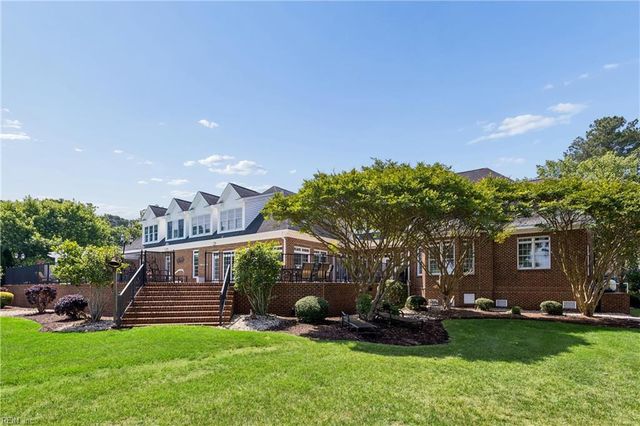 220 Olde Pond LN, Yorktown, VA 23693
