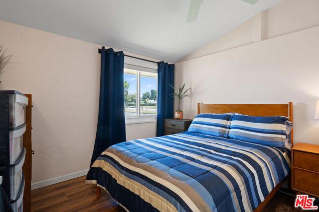 3490 E La Jara Street, Long Beach, CA 90805