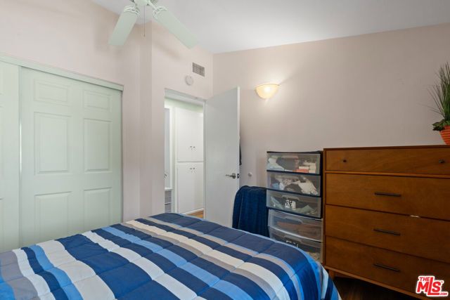 3490 E La Jara Street, Long Beach, CA 90805