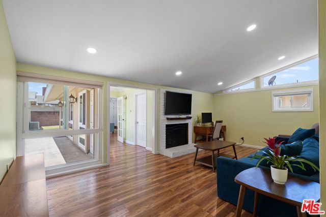 3490 E La Jara Street, Long Beach, CA 90805
