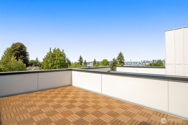 1912 B Ferry Avenue SW, Seattle, WA 98116