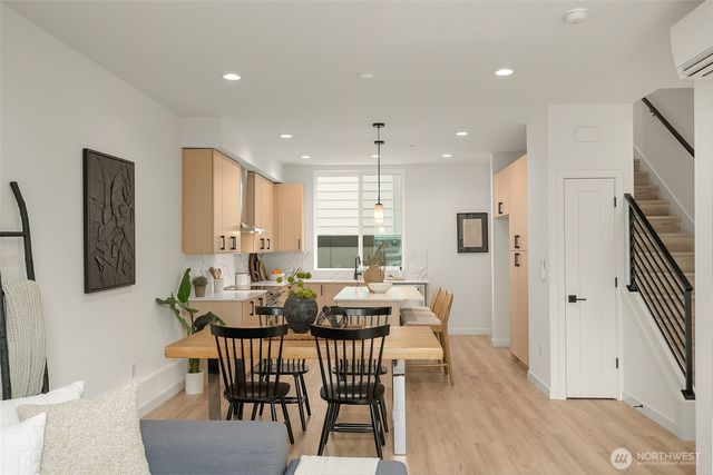 1912 B Ferry Avenue SW, Seattle, WA 98116
